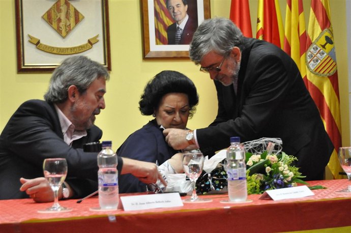 La soprano Montserrat Caballé, distinguida por la Casa Catalana de Zaragoza.