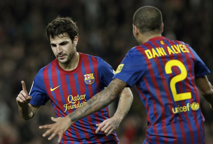 Cesc Fábregas Y Dani Alves