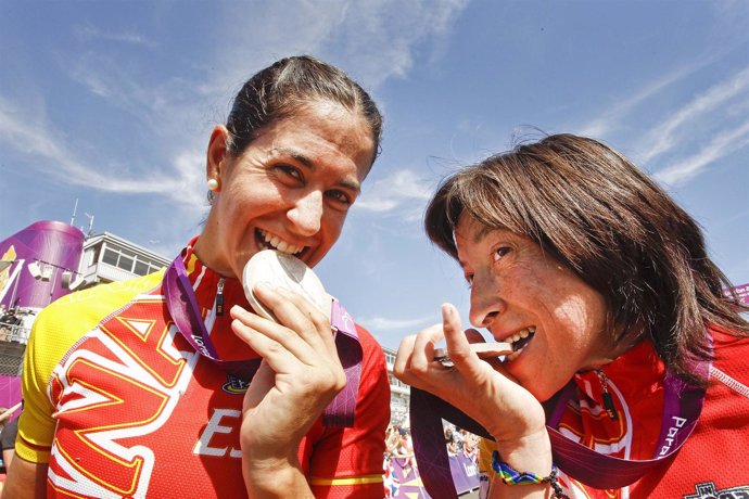 Josefa Benítez y María Noriega medalla de plata en la prueba de carretera.