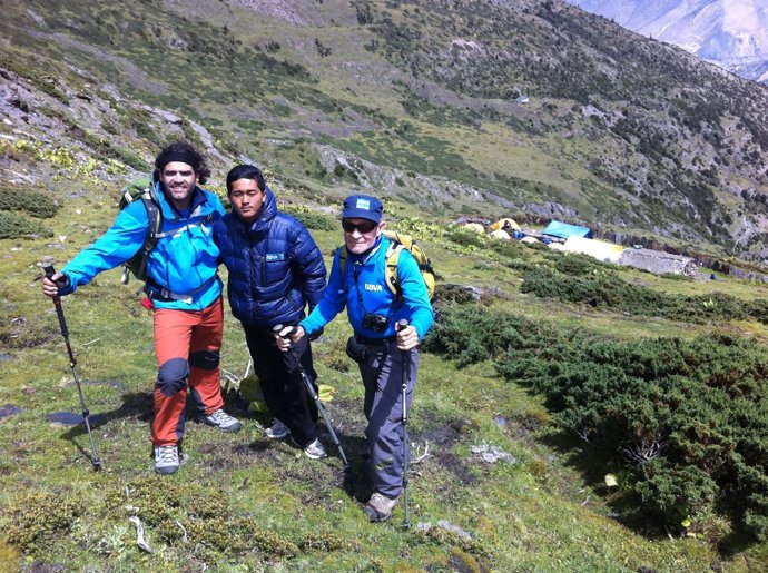 Carlos Martínez, Shange Sherpa y Carlos Soria Expedición BBVA