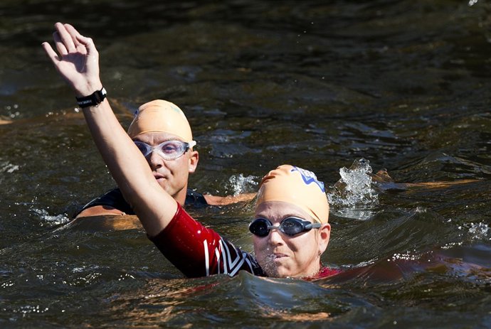 Maxima de Holanda en competición de natación
