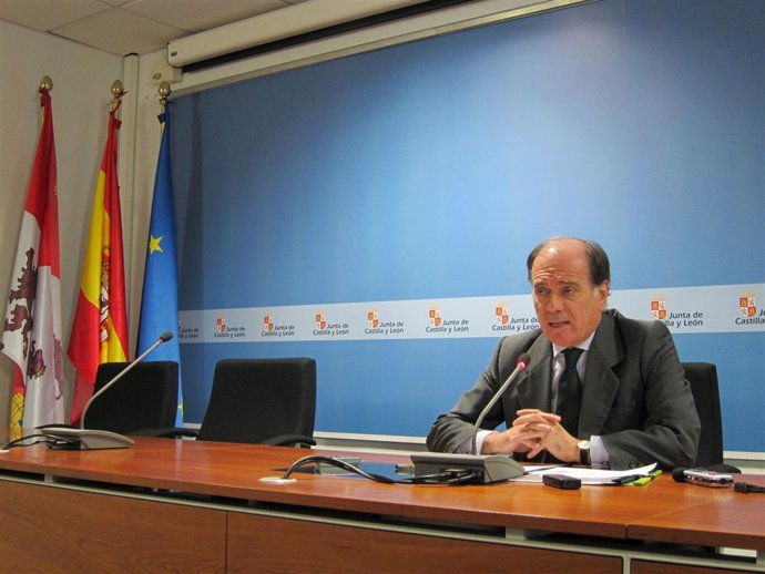 El consejero de Economía tras la reunión con responsables de Nuclenor