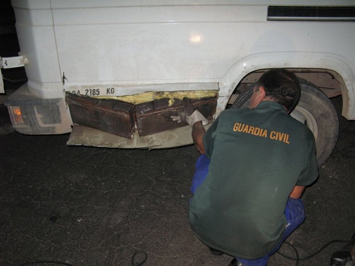 Intervención de hachís en el Puerto de Almería 