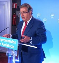 Zoido dice que la respuesta del Gobierno a Monago sobre el IVA cultural demuestra "el mismo trato" para todas las ccaa