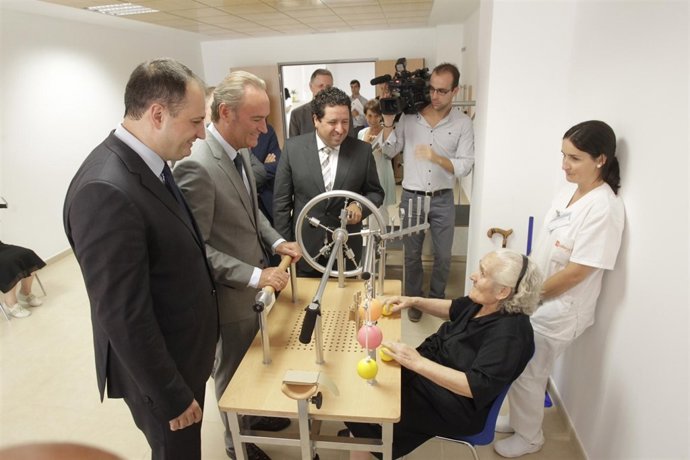 El Presidente De La Generalitat , Alberto Fabra, En Onda (Castellón)