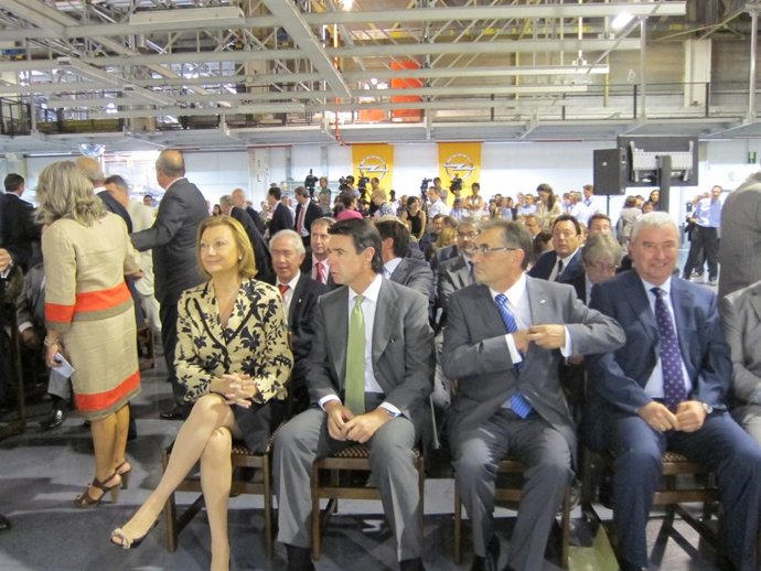 Luisa Fernanda Rudi, José Manuel Soria y  Antonio Cobo.