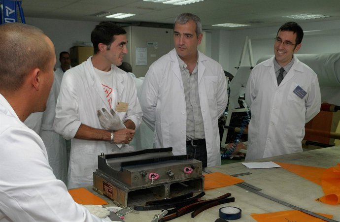 Antonio Jesús Ruiz, en su visita a una escuela taller