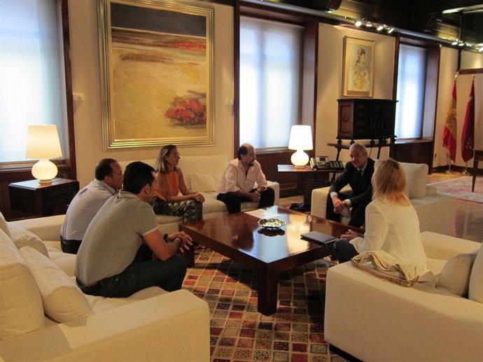 Valcárcel recibe a los miembros de Afacmur