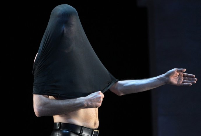 Andrés Marín estrena 'Tuétano' en la Bienal de Flamenco