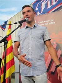 Ciclismo.- 'Purito' Rodríguez recibe el calor de Parets del Vallès el día que da su nombre al pabellón