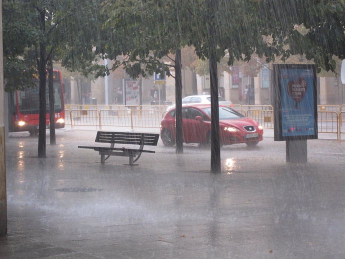 Lluvia fuerte en Zaragoza