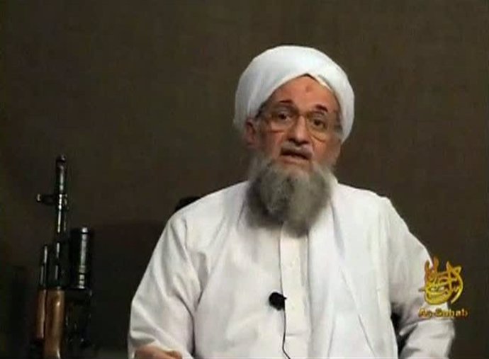 El líder de la organización terrorista Al Qaeda, Ayman al Zawahiri