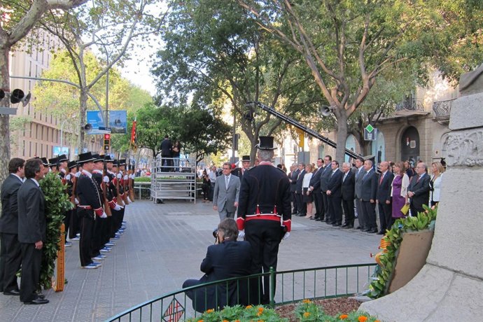 El presidente de la Generalitat al incio de la ofrenda floral de la Diada