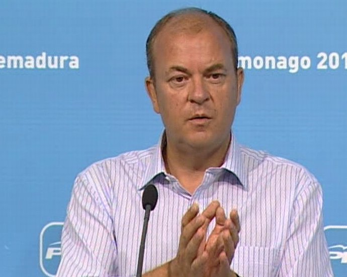 Monago: "Lo que hago es ejercer mis competencias"

