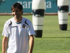 El Centrocampista Del Valencia David Albelda