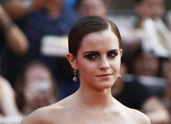 La Actriz Emma Watson Durante La Premier De La Última Parte De Harry Potter