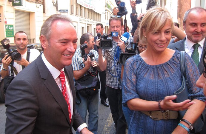 Alberto Fabra junto a Sonia Castedo este martes en su visita a Alicante
