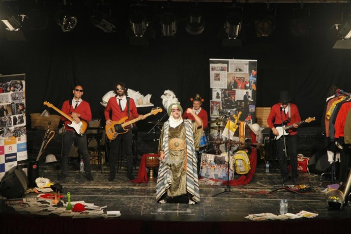  Xavi Castillo Abre La Temporada Del Micalet Con El Espectáculo 'Veriueu-Show'.