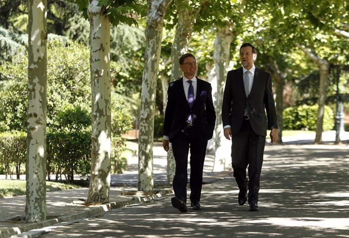 El presidente del Gobierno, Mariano Rajoy, y el primer ministro de Finlandia, Jy