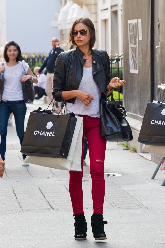 Irina Shayk De Compras