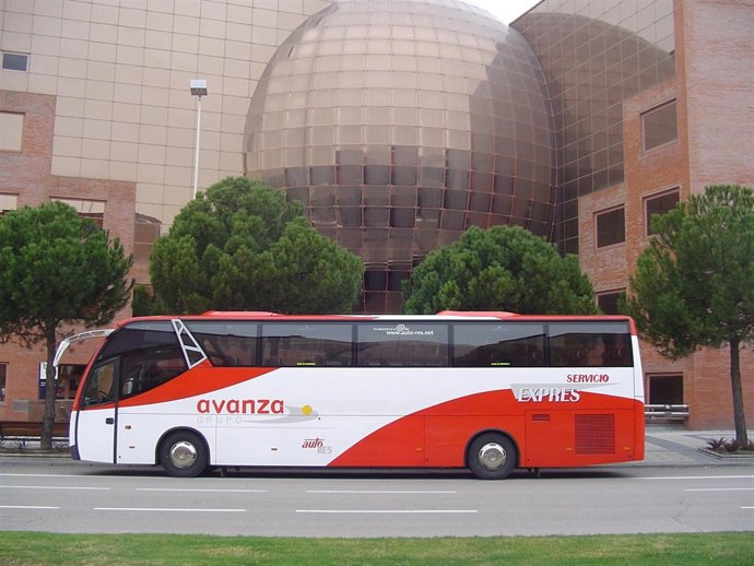 Uno De Los Autobuses De Avanza