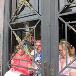 Representantes De Sindicatos Sanitarios Encerrados En El Sespa