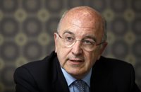 Almunia dice que la imposición de más condiciones corresponde al Eurogrupo