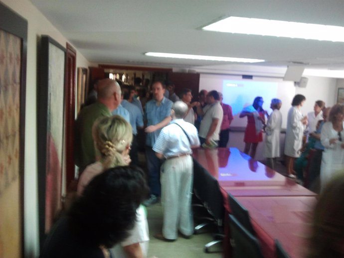 Delegados sindicales se encierran en el Hospital Virgen del Rocío