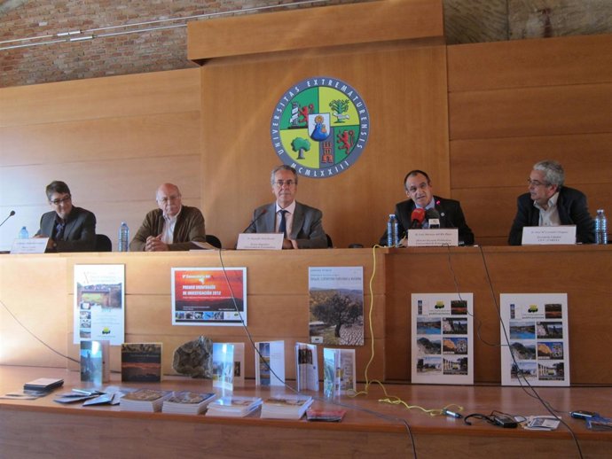 Presentación Cátedra Ingeniería Ambiental Uex