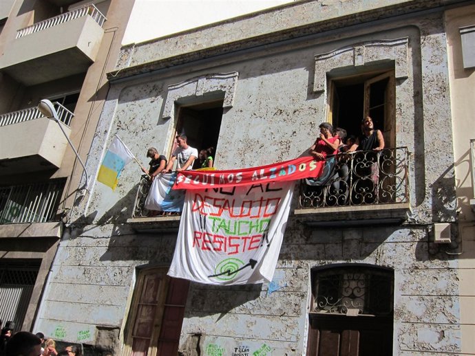 Okupas en el edificio de la Seguridad Social del centro de Santa Cruz