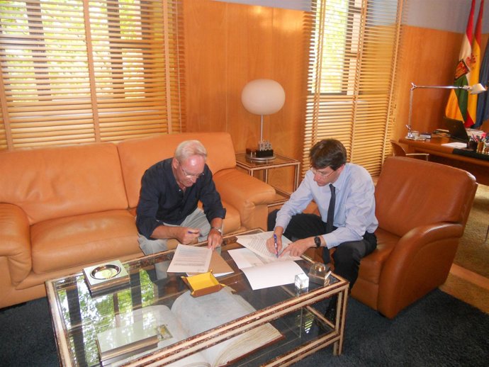 Capellán, en la firma del convenio