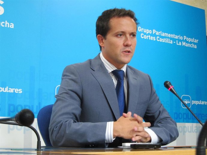 Velázquez (PP) en rueda de prensa