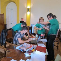 Grupo De Trabajo En El 'Encierro' Del IES Práxedes Mateo Sagasta