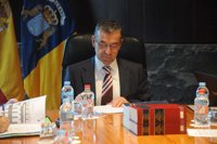 Rivero califica el inicio de curso universitario en Canarias de "tranquilo" y resta importancia a las protestas