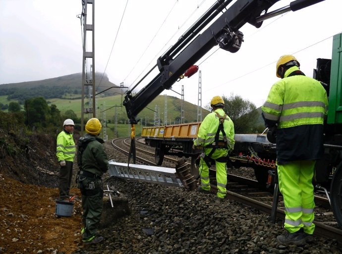 Obras De La Catenaria