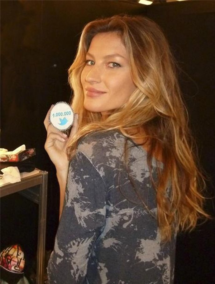 GISELE BUNDCHEN