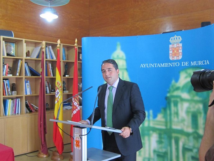 Concejal de Cultura en Murcia, Rafa Gómez, hace balance de la Feria 2012