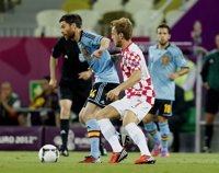 Fútbol.- Xabi Alonso: "Deporte y política no mezclan bien, pero hay que respetar la diversidad de opiniones"