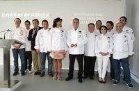 Borrego confirma la "fortaleza" de la Costa del Sol tras el incendio, que no afecta a las reservas turísticas