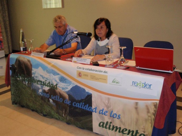La Consejera De Agroganadería En Una Jornada De Reader    