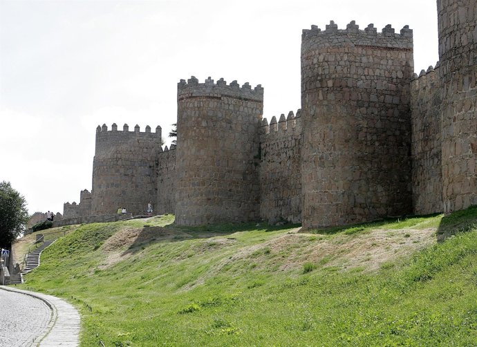 Muralla De Ávila