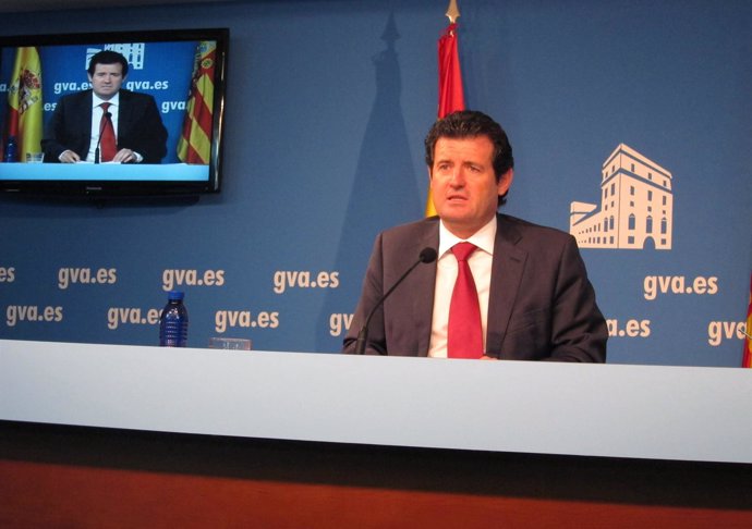 El Portavoz Del Consell, José Císcar, En La Rueda De Prensa Posterior Al Pleno.