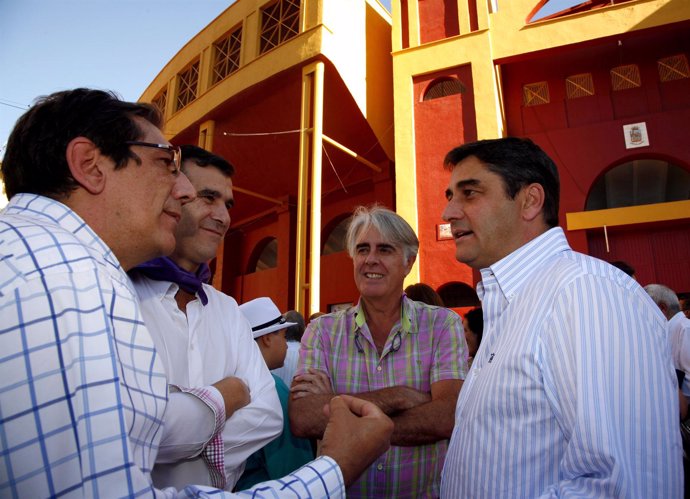 El Consejero de Sanidad, José Ignacio Echániz, participa en los actos festivos