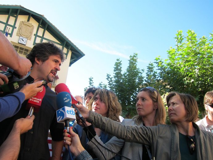 Pello Urizar en la fiesta de la vendimia en Lapuebla de Labarca