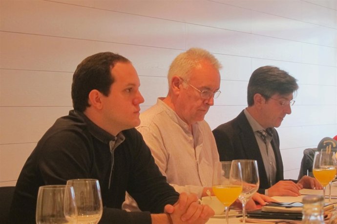 Cayo Lara y Mikel Arana (IU)