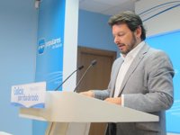 El PPdeG, que aspira a "revalidar la mayoría absoluta", no aclara si estaría dispuesto a pactar con Mario Conde