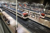 Sindicalistas de Renfe manifestados en Atocha apelan a la seguridad para frenar la privatización