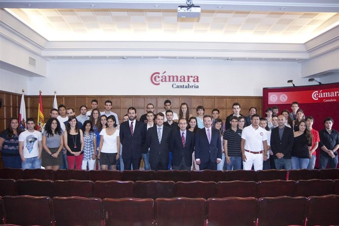 El consejero de Educación entrega los diplomas 