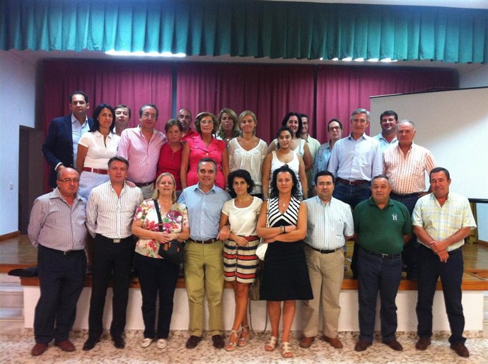 Juan Bueno con representantes y portavoces del PP en la Sierra Sur