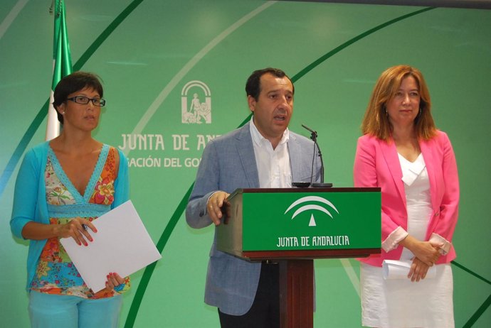 Rueda, Ruiz Espejo y Radío, en la presentación
